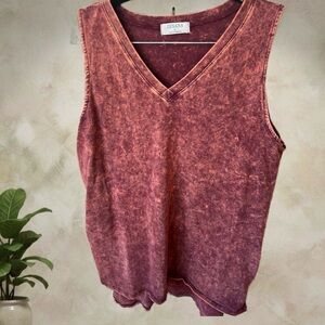 Women's Sleeveless V-Neck Top - Rust